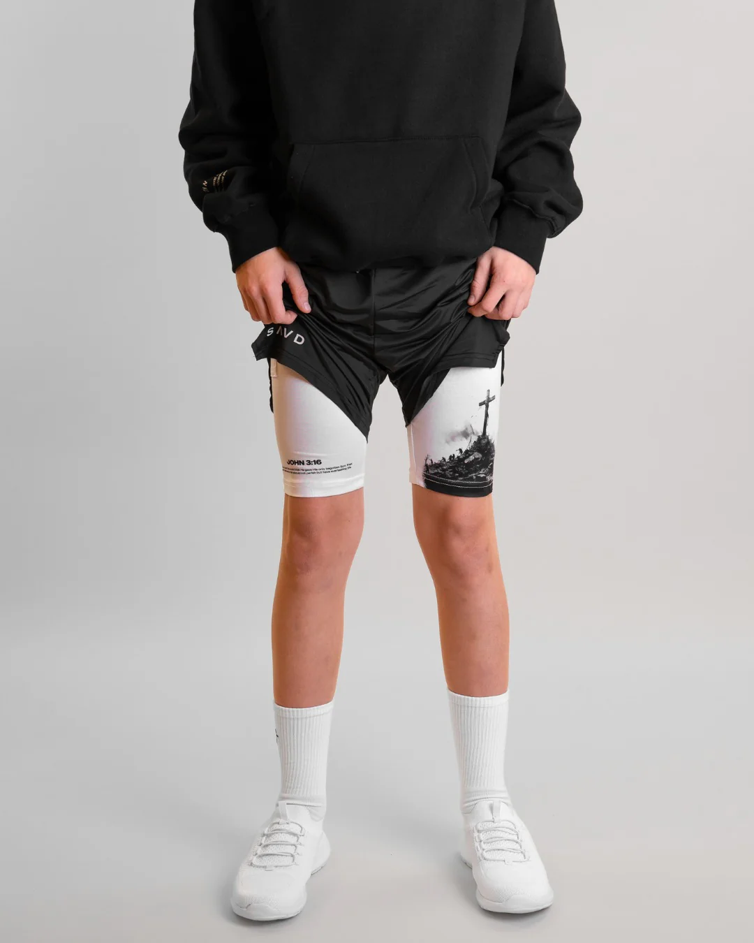 John 3:16 'The Cross' Youth Performance Shorts - Image 5