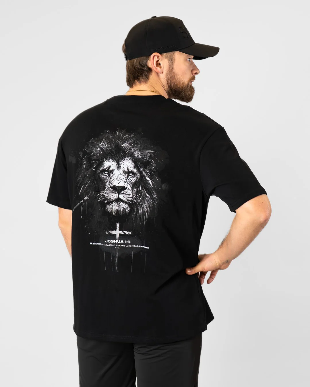 Joshua 1:9 Lion Oversized T-Shirt - Image 5